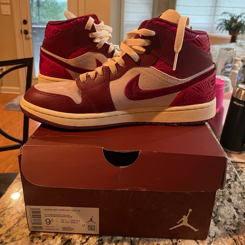 Jordan 1 Mid Maroon / Velvet